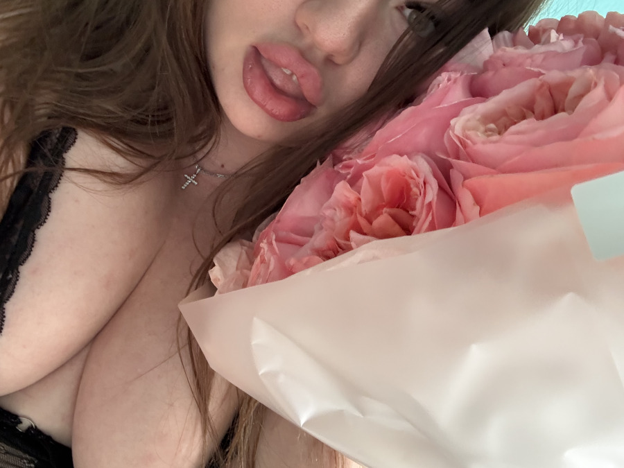 фото модели виртуального секса и порно чата Kessi 2