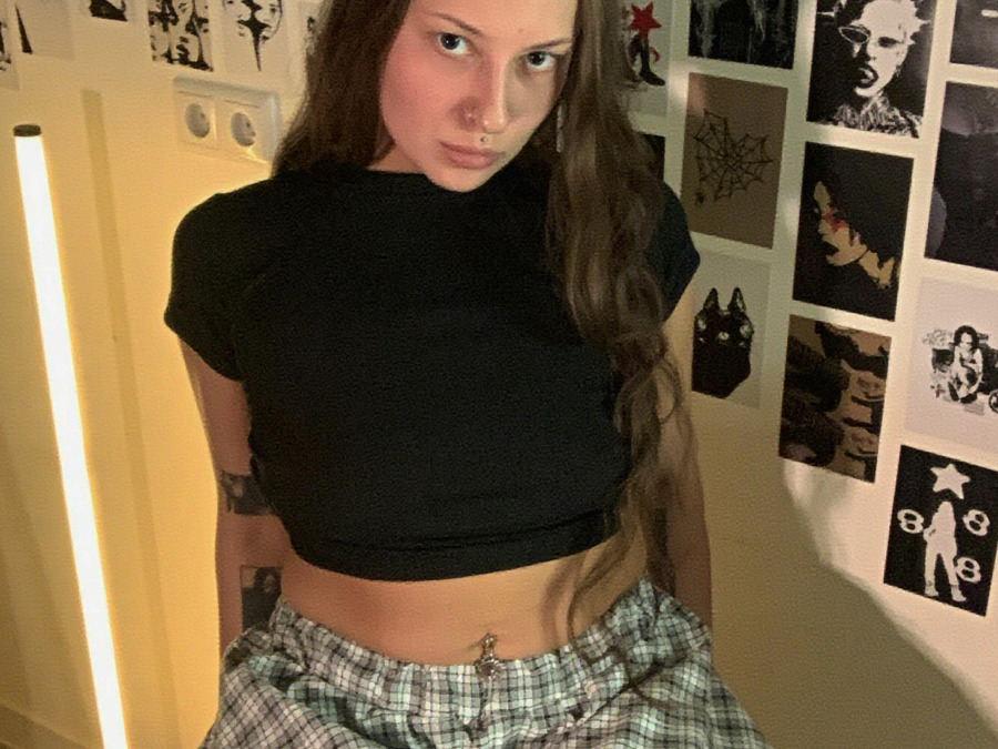 фото модели виртуального секса и порно чата Милана 7