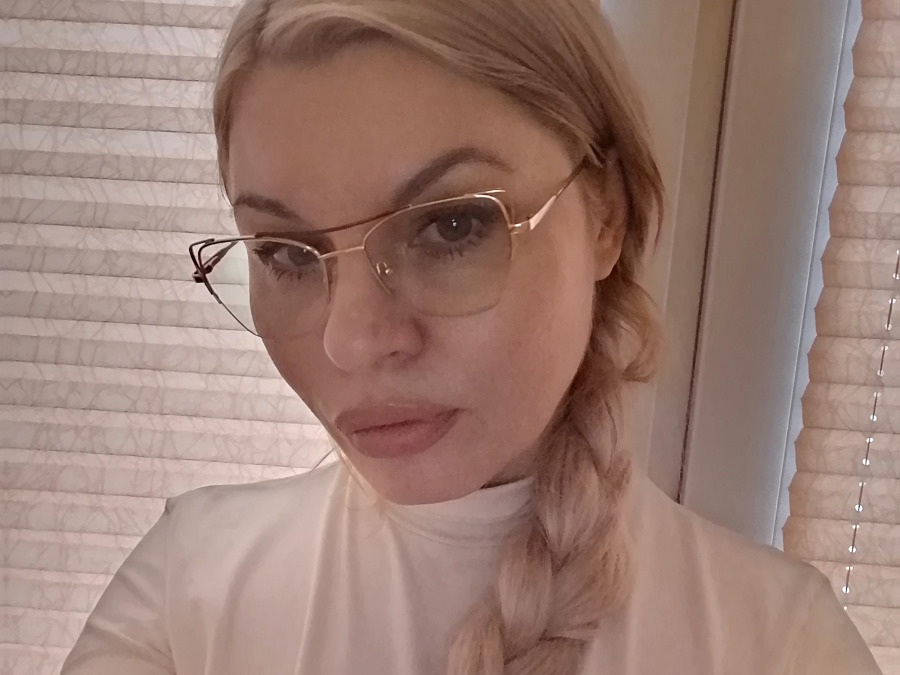 cybersex og porn chat model foto MILF med de store læber vil have dig! 1