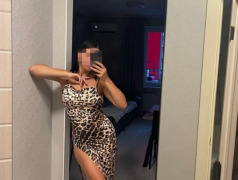 cybersex and porn chat model photo Monica 2