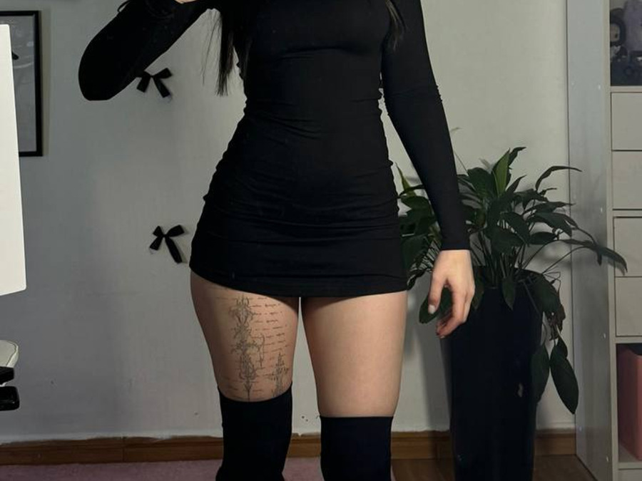 sexting and porn chat model photo Bonechka 2