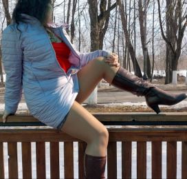 I have a face.Sex voice,big lips,hairstyle