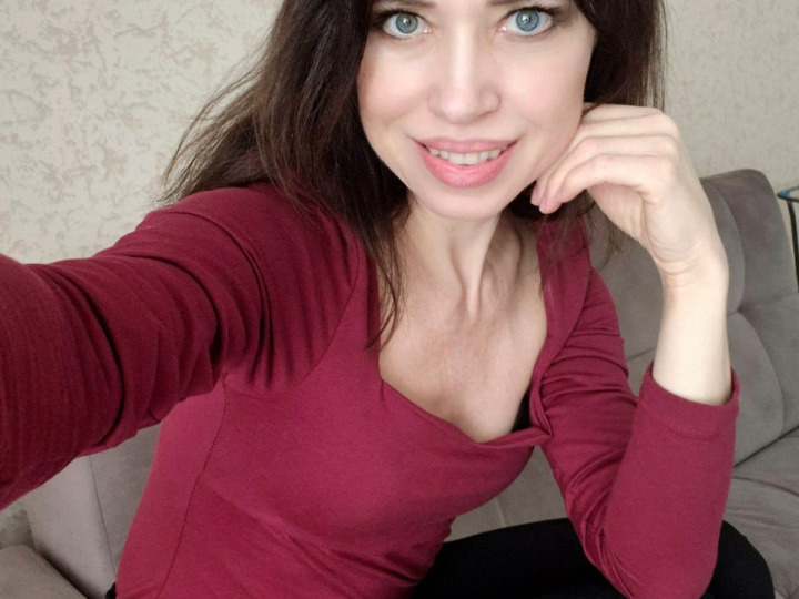 sexting and porn chat model photo Milana 1