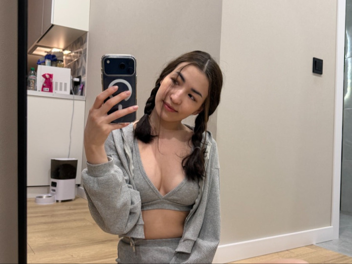 video story cover Angelina