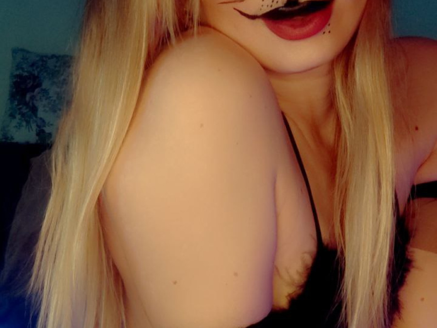 фото модели виртуального секса и порно чата Mia 4