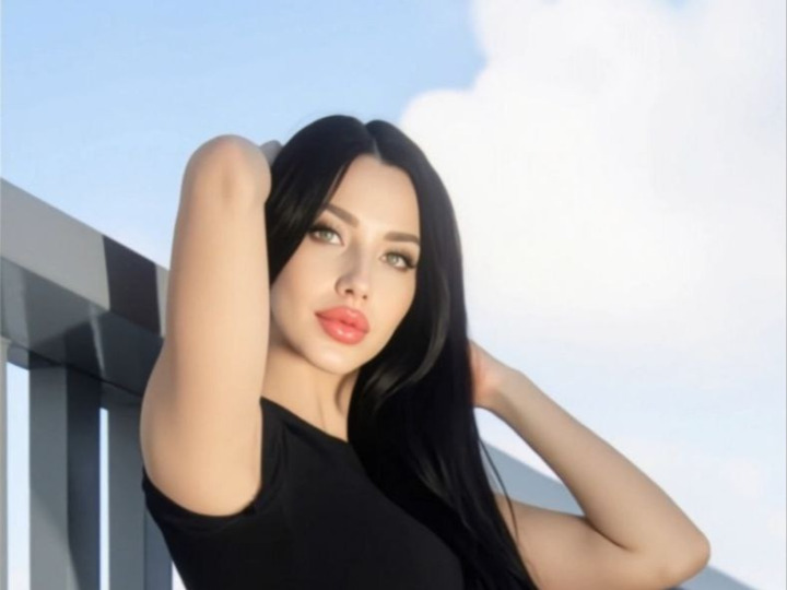 фото модели виртуального секса и порно чата Виртик с Красоткой 1